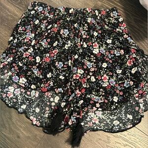 AE Floral short